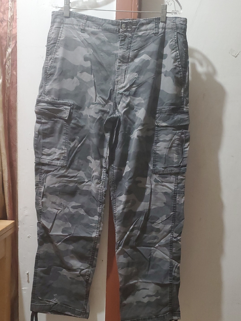 ( g) GEORGE Gray  Camouflaje Cargo Pockets Pants Size 34